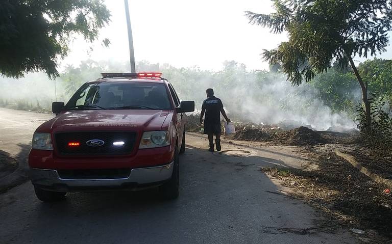  Bomberos controlan incendio en predio de Altamira