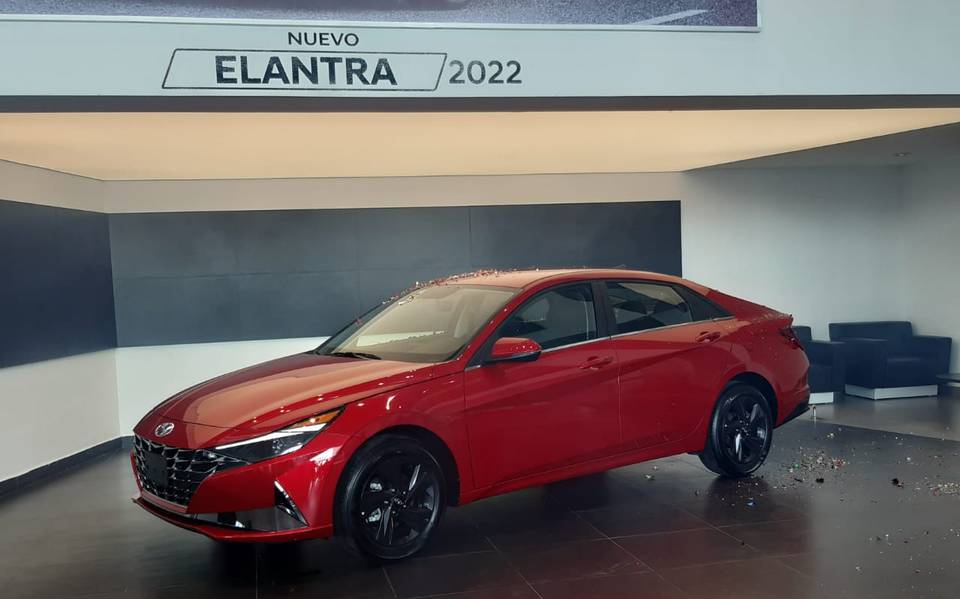  Presentan el modelo Elantra   en la agencia de automoviles Hyundai Tampico
