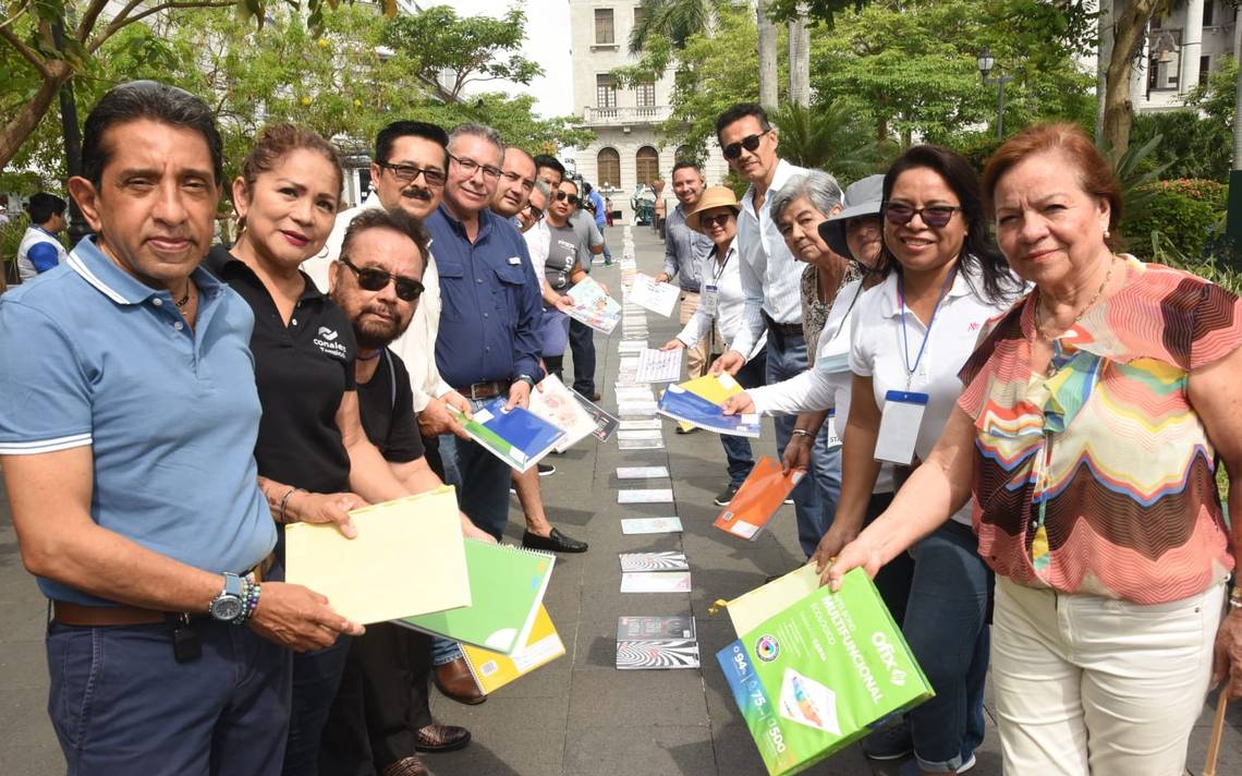 1 Km for Education: Donating School Supplies at Tampico Main Square