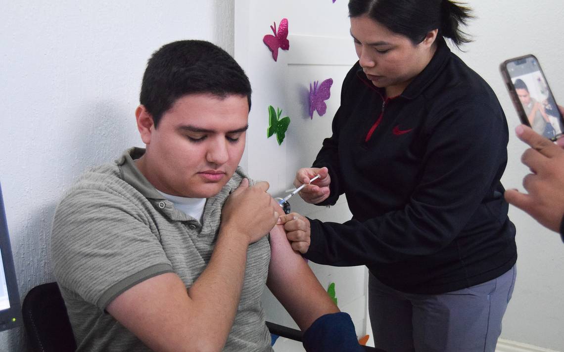 Free Influenza Vaccination at UNE Clinics in Nuevo Laredo, Nov 7-10