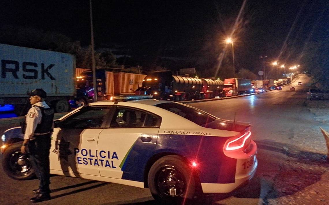 Reportan bloqueos en la carretera Ciudad Victoria-Monterrey
