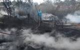Integrantes del H. Cuerpo de Bomberos de Altamira combatieron el incendio de un predio enmontado y lleno de neumáticos, lo que generó una gran alarma entre los residentes del sector Diana Laura Rojas